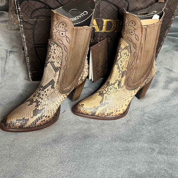 Cuadra | Shoes | Cuadra Python Ret Bel Plunge Natural Womans Boots Nwt ...